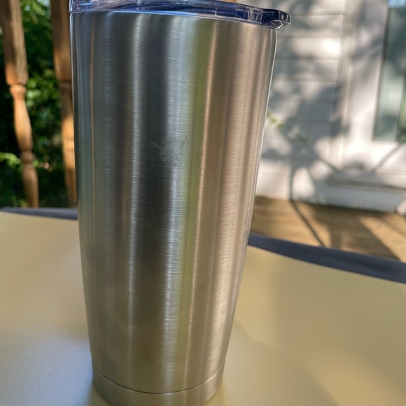 Swig Life Cup// Made for Women by Women - Picture 2 of 5